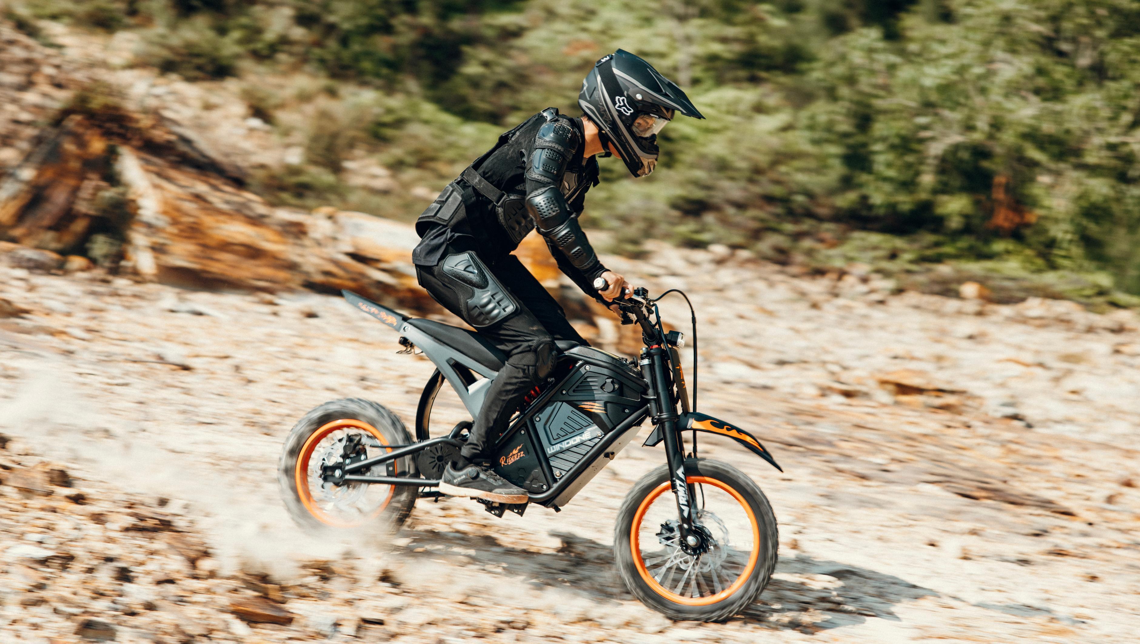 Best Spring Riding Gear for Electric Dirt Bikes: A U.S. Rider’s Guide